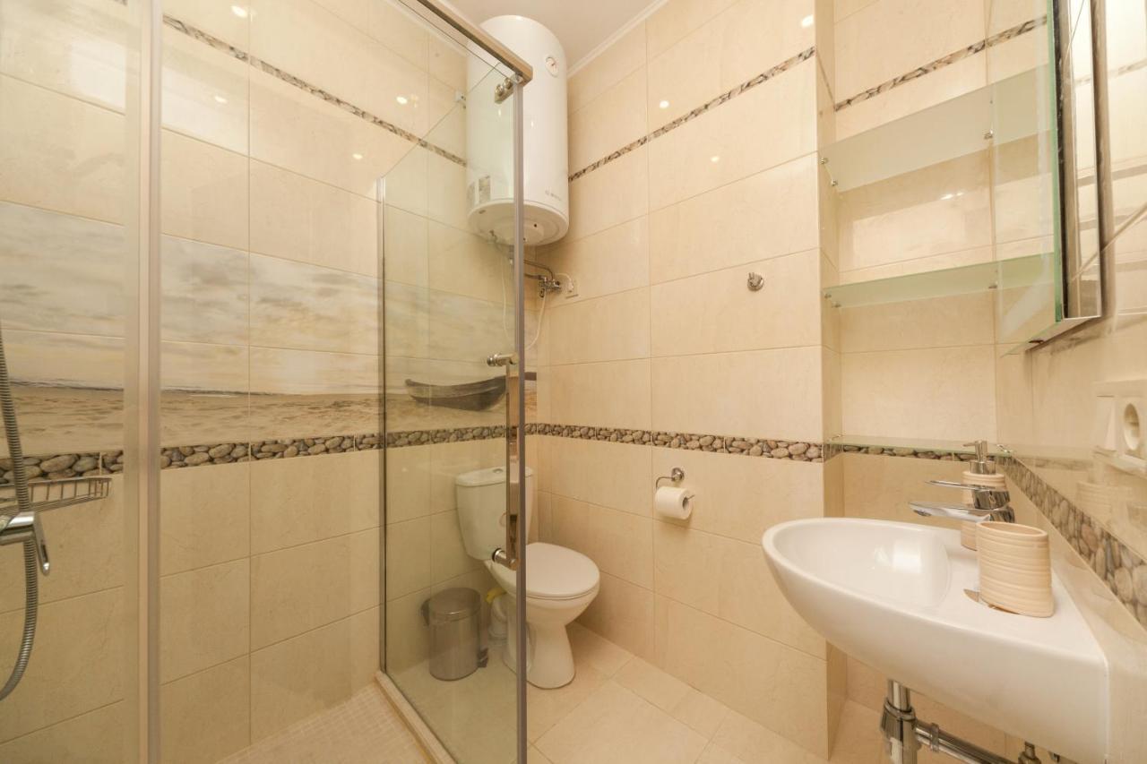 Arcadia- Gagarin Plaza 5/2 Apartment Odessa Luaran gambar